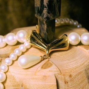 Vintage Pearl Necklace